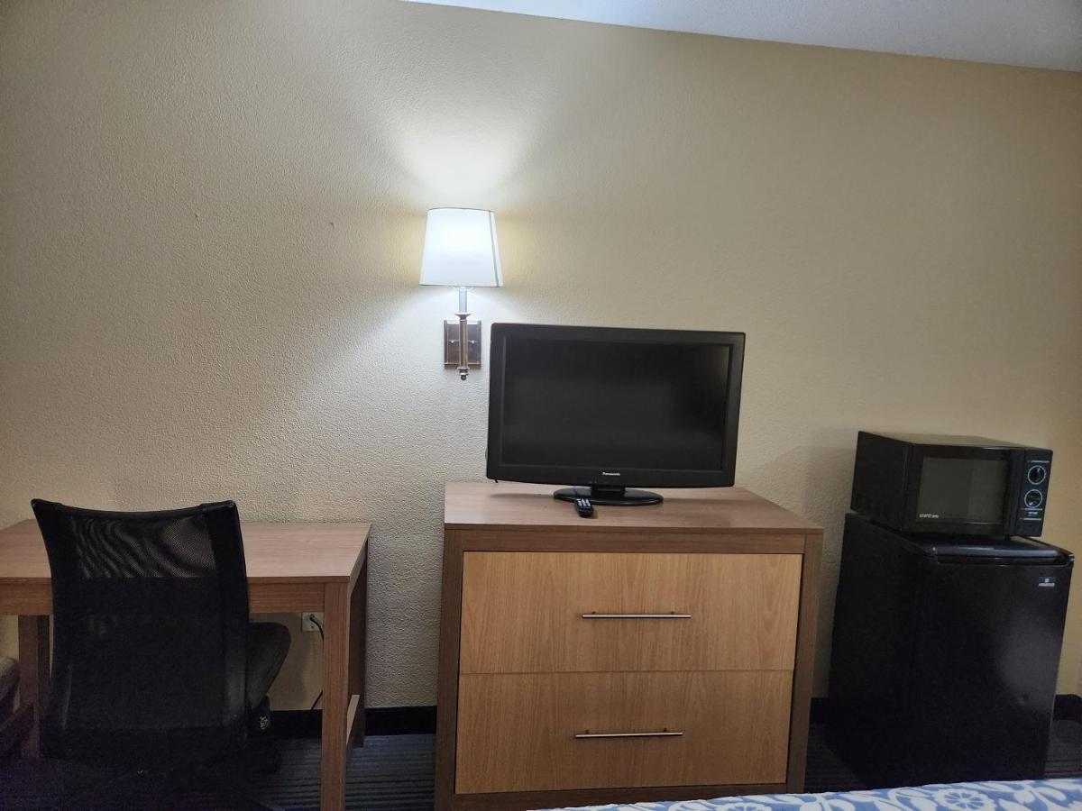 Budget Host Inn Хендерсън Екстериор снимка